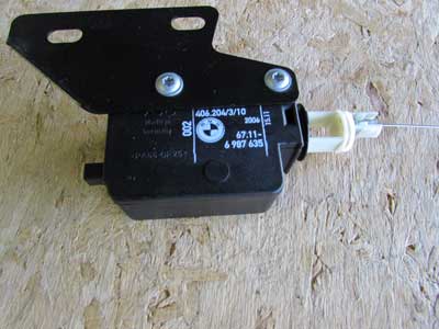 BMW Fuel Gas Filler Door Actuator and Cable 67116987635 E60 525i 530i 545i E63 645Ci 650i2